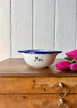 Load image into Gallery viewer, Hand painted French bowl from Brittany &#39;Moi&#39;
