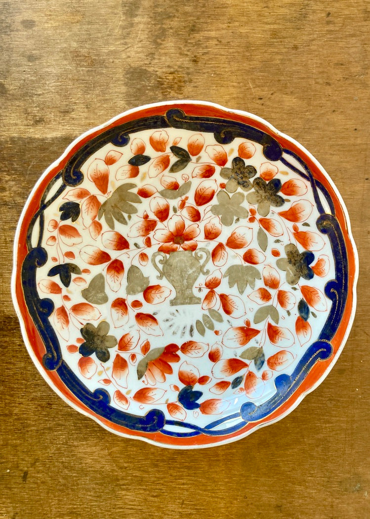 Antique porcelain Imari pedestal dish