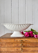 Load image into Gallery viewer, Spode Velamour Fortuna white fluted mantle vase
