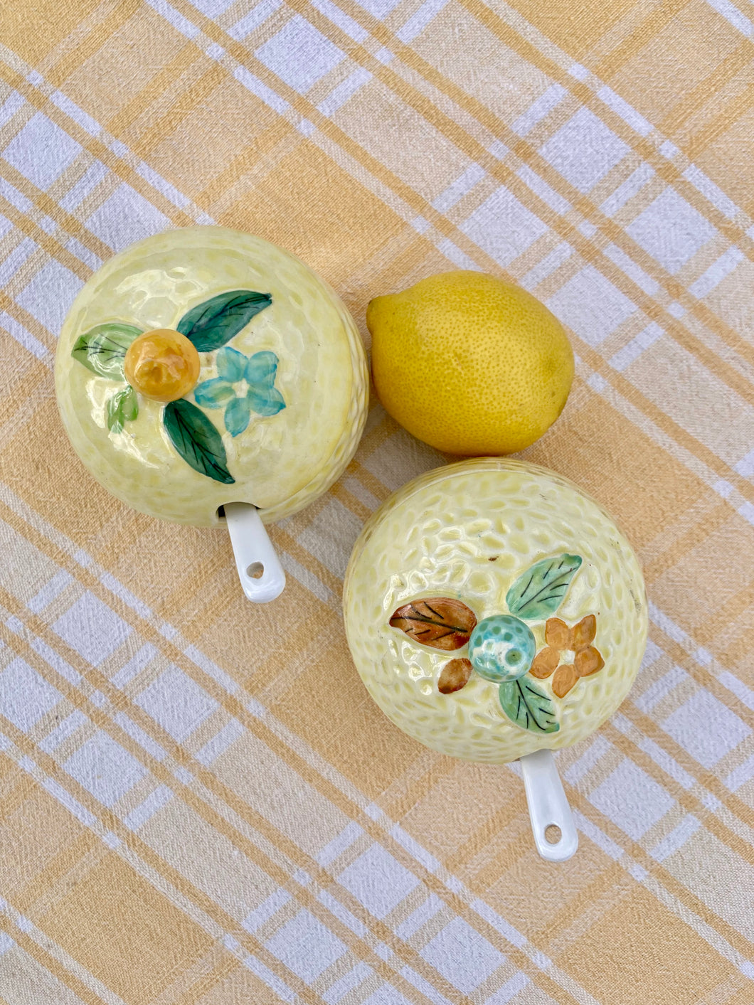 A lemon pot with lid and original ceramic spoon