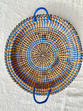 Load image into Gallery viewer, Large round handmade sea grass and twine tray with twin handles
