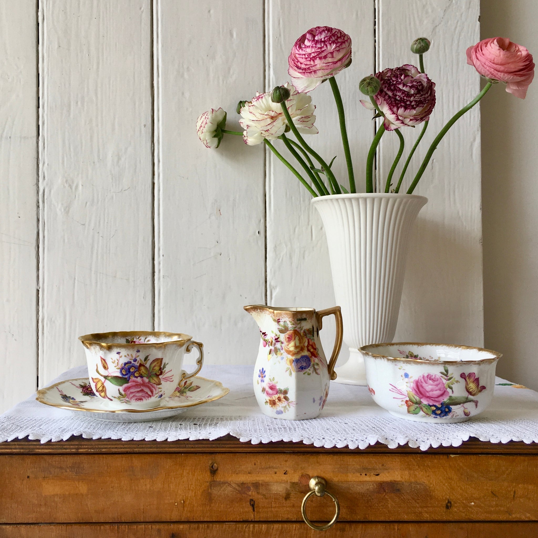 Hammersley & Co., England - Dresden Spray (12668) - tea time trios (cu –  The Vintage Pieces